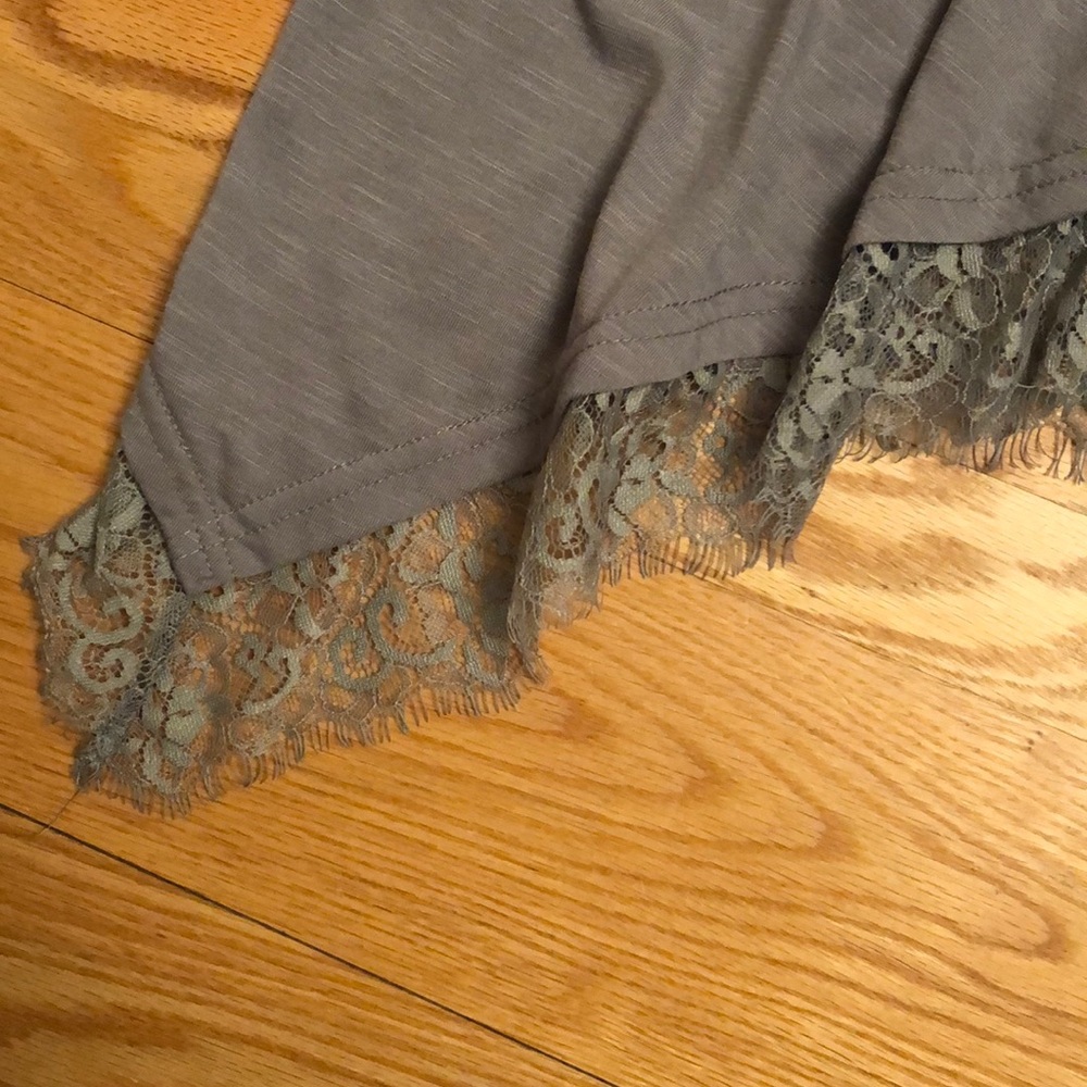 Vanity Cardigan 🌟 - Picture 2 of 3